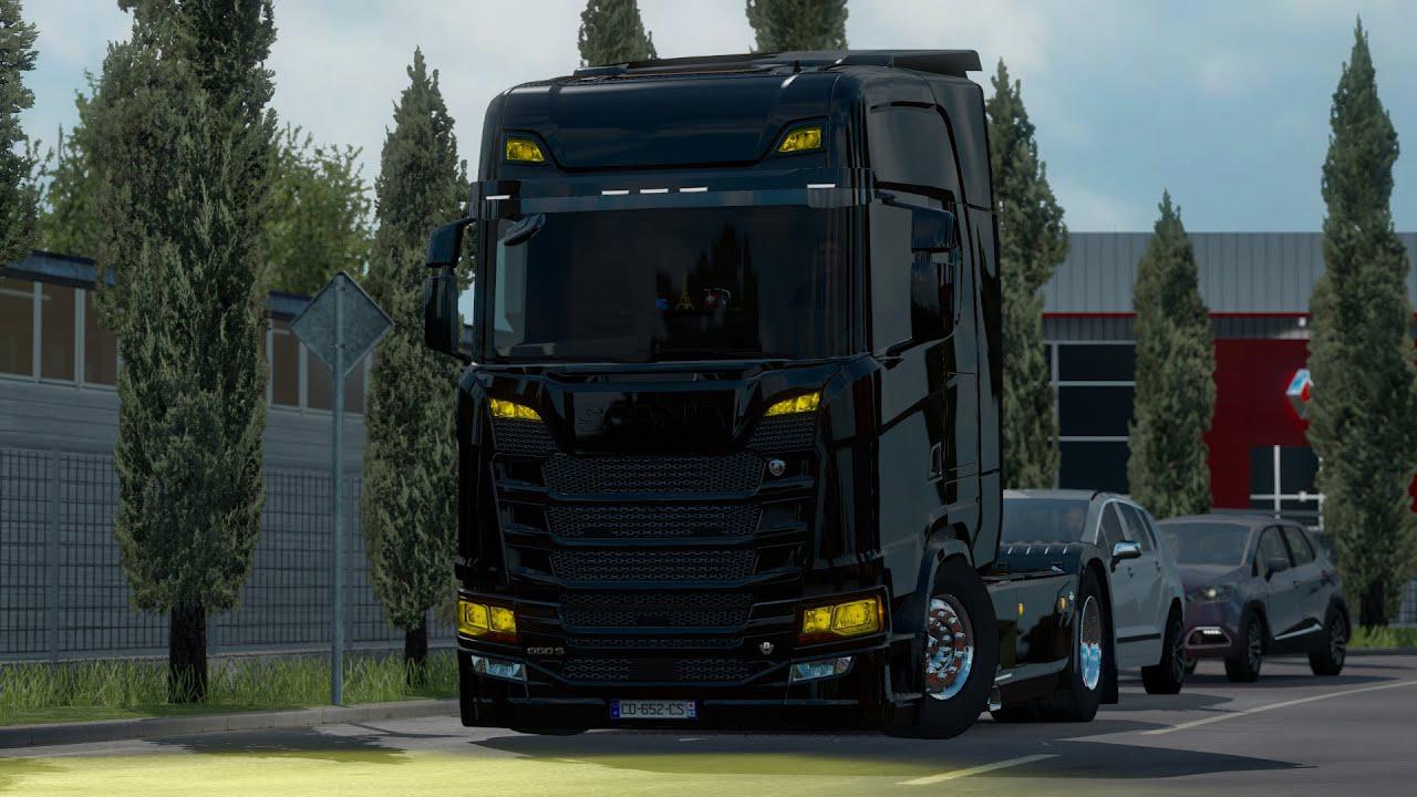 Yellow Lights For Some Trucks V1 2 1 38 X Ets 2 Mods